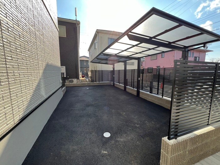 物件外観写真4　(駐輪場)