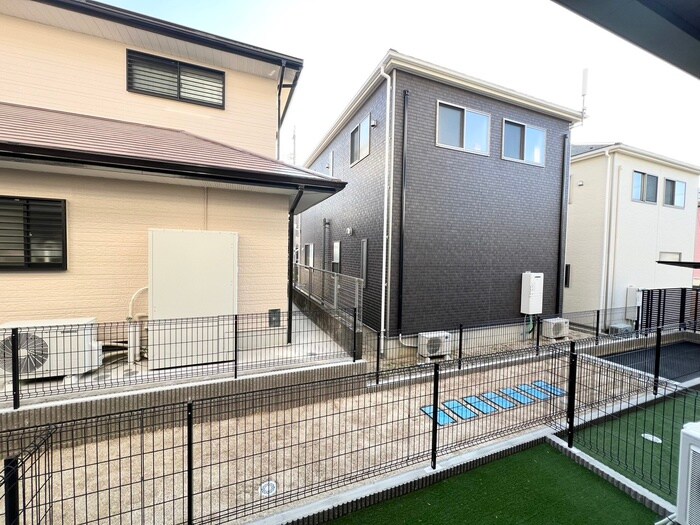 物件内観写真16　(室内からの展望)