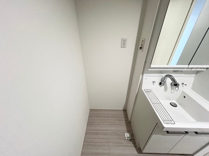 物件内観写真17　(洗濯機置場)