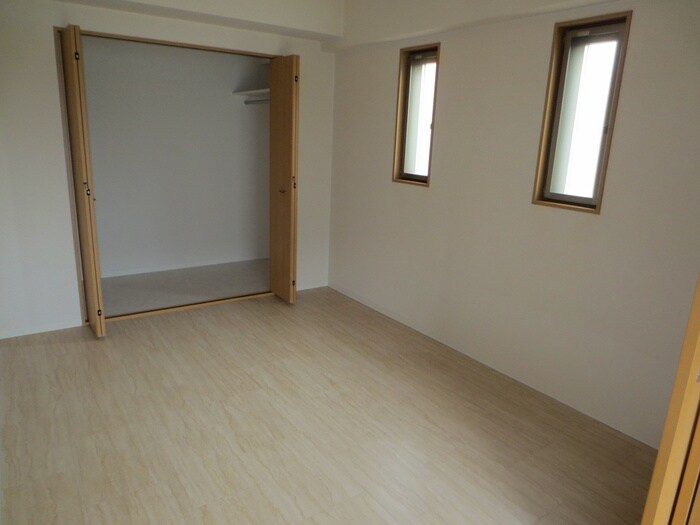 物件内観写真11　(収納)