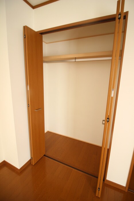 物件内観写真15　(収納)