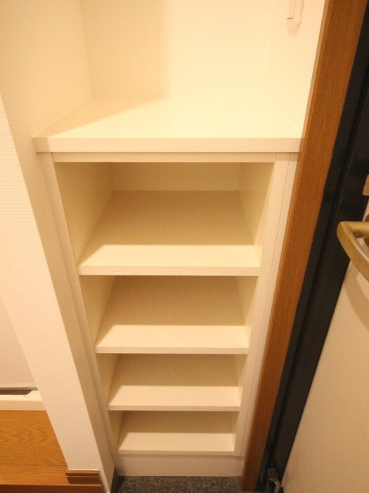 物件内観写真18　(靴箱)