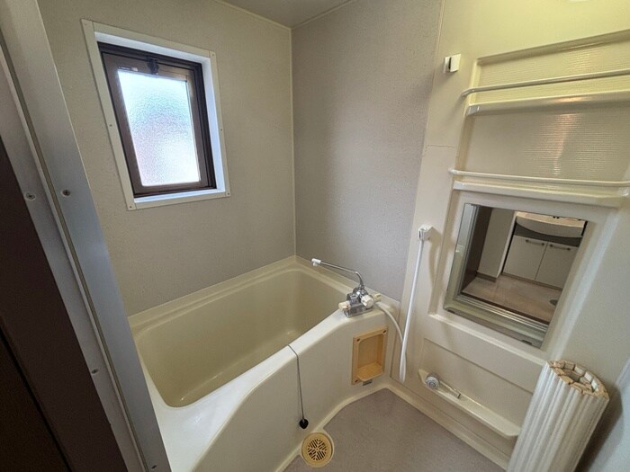物件内観写真12　(バス／シャワールーム等)