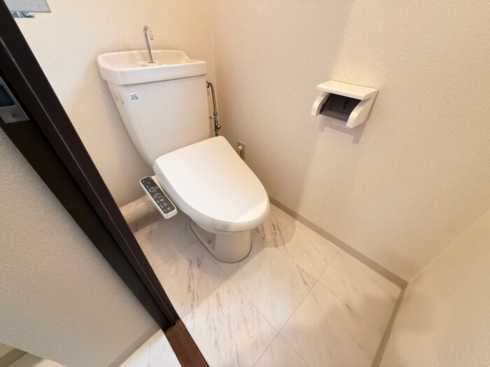 物件内観写真13　(トイレ)