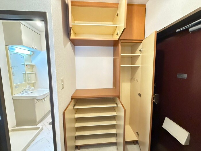 物件内観写真19　(靴箱)