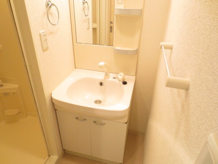 物件内観写真11　(洗面)