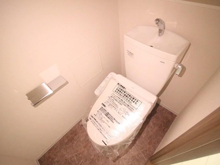 物件内観写真15　(トイレ)