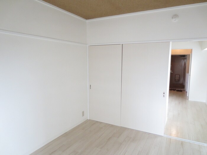 物件内観写真14　(居室)