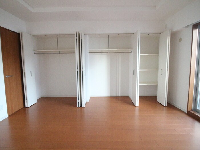 物件内観写真10　(収納)