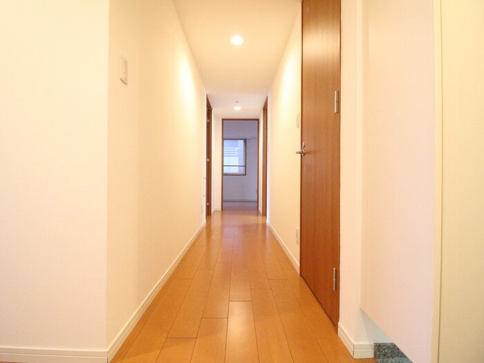 物件内観写真19　(廊下)
