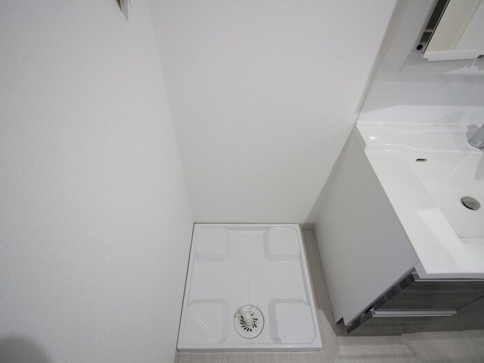 物件内観写真12　(洗濯機置場)