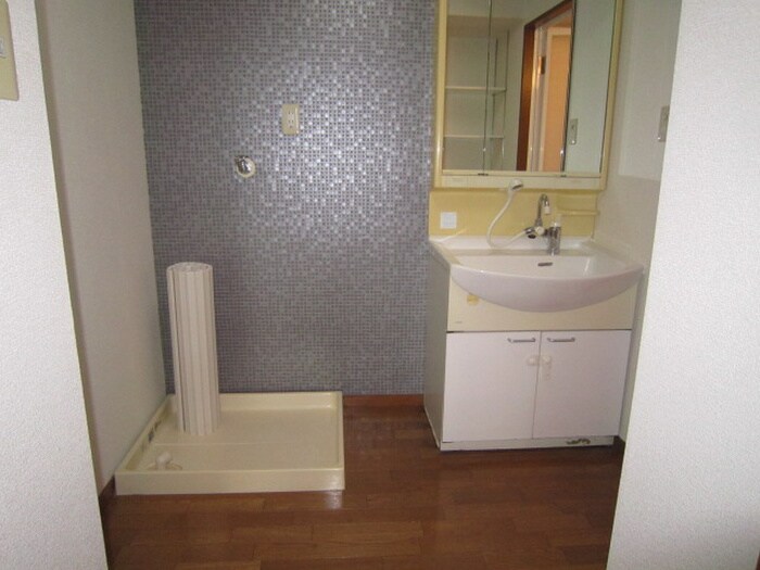 物件内観写真8　(洗面)