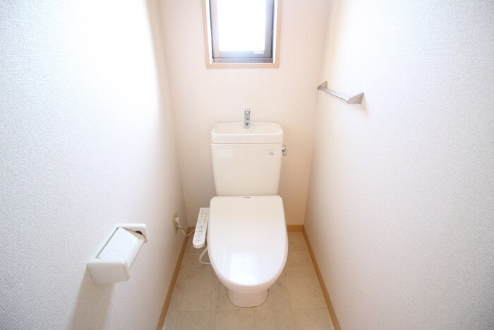 物件内観写真11　(トイレ)