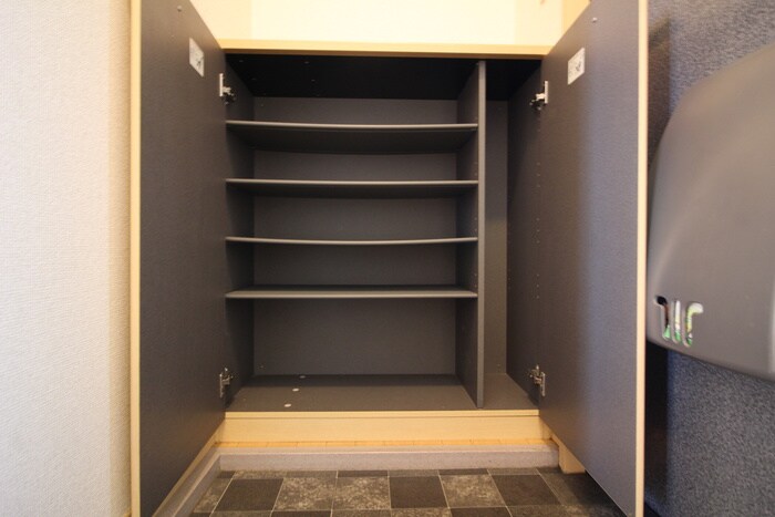物件内観写真15　(靴箱)