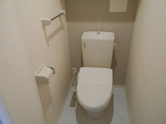 物件内観写真9　(トイレ)