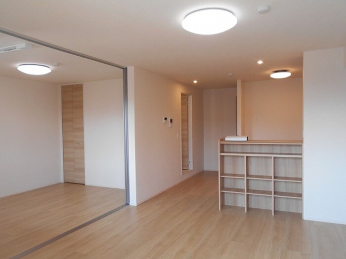 物件内観写真13　(居室)