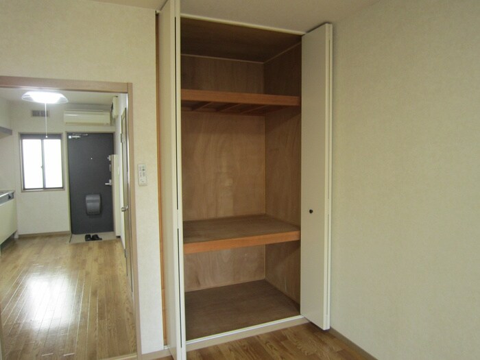物件内観写真9　(収納)