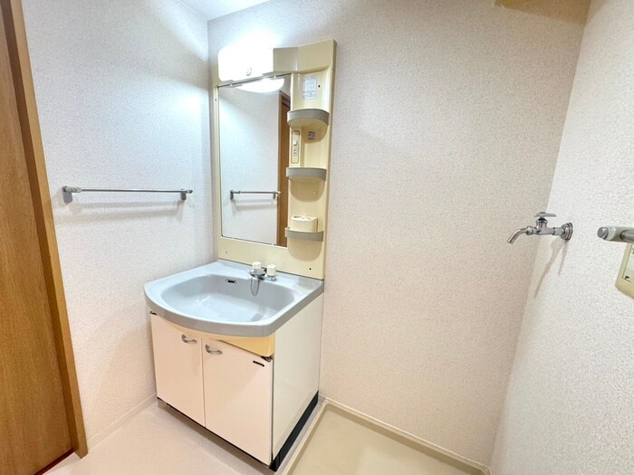 物件内観写真10　(洗面)