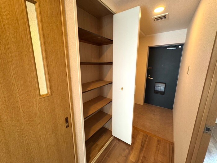物件内観写真16　(靴箱)