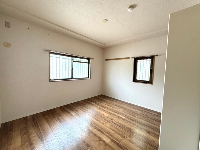 物件内観写真21　(居室)