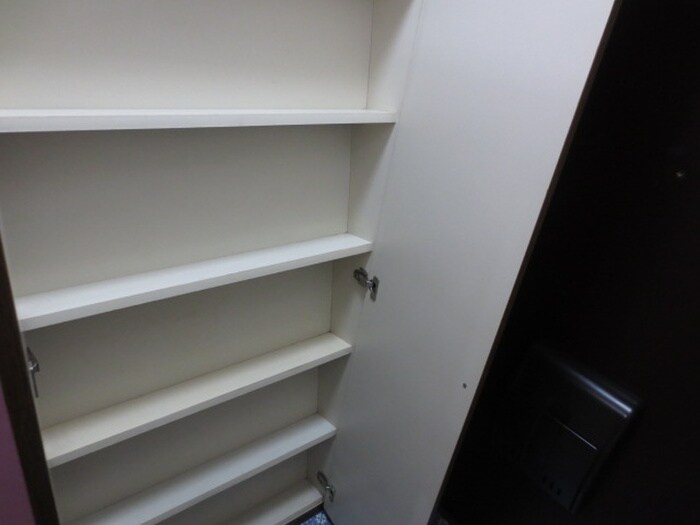 物件内観写真22　(靴箱)