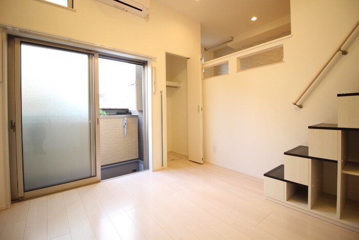 物件内観写真7　(居室)