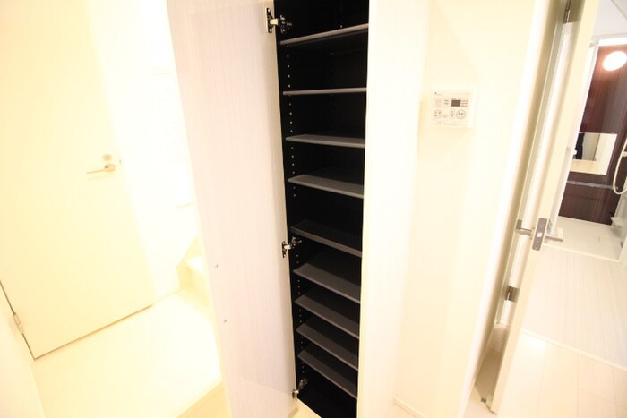 物件内観写真19　(靴箱)