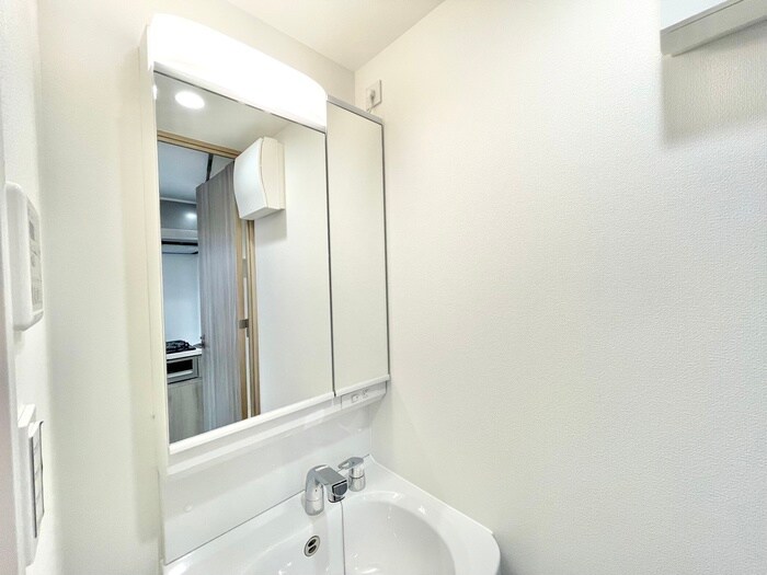 物件内観写真13　(収納)