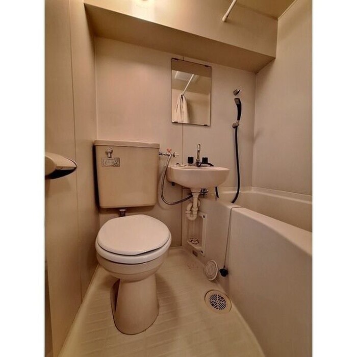 物件内観写真8　(トイレ)