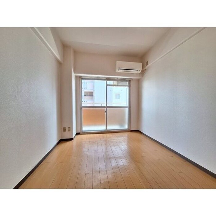 物件内観写真10　(居室)