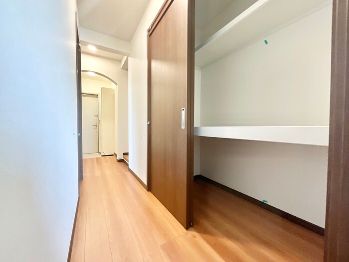 物件内観写真19　(廊下)