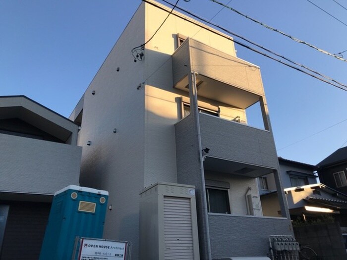 物件外観写真1　(外観写真)