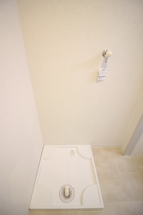 物件内観写真5　(洗濯機置場)