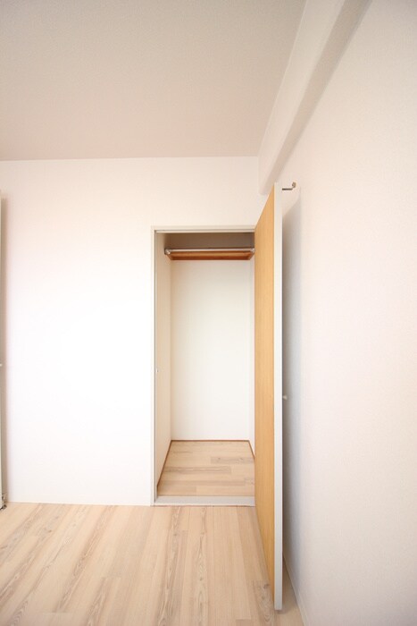 物件内観写真6　(収納)