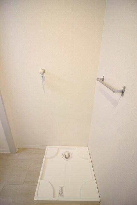 物件内観写真7　(洗濯機置場)