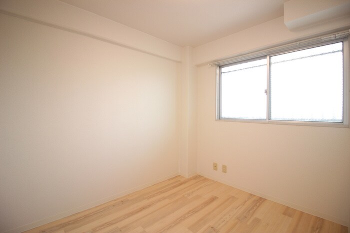 物件内観写真16　(居室)