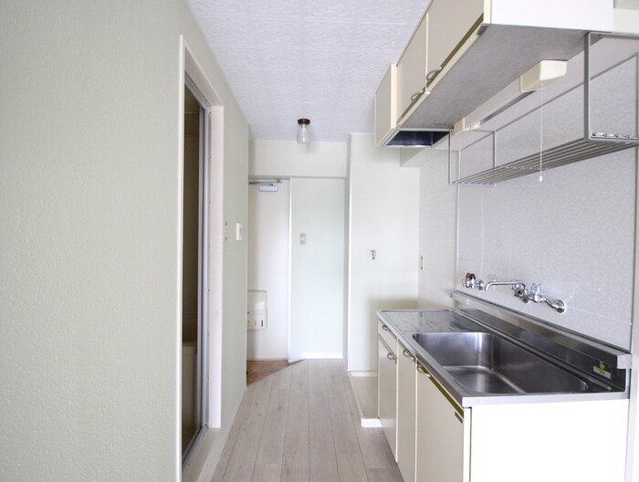 物件内観写真15　(廊下)