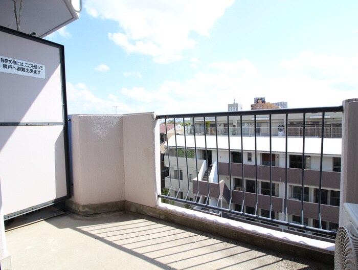 物件内観写真21　(室内からの展望)