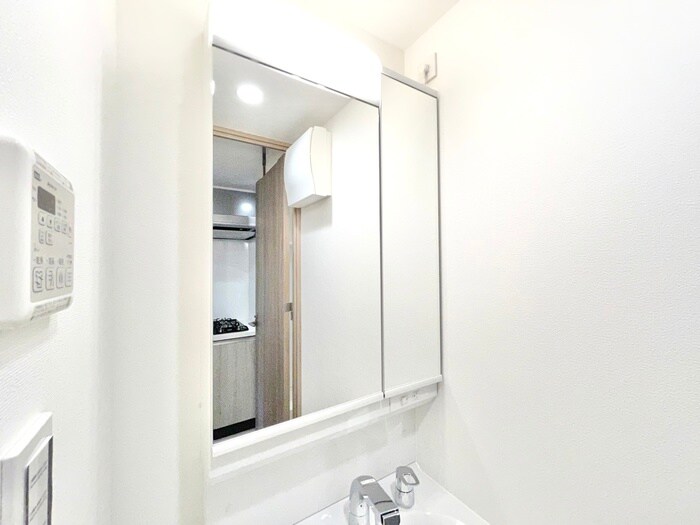 物件内観写真13　(洗面)