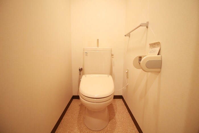 物件内観写真13　(トイレ)