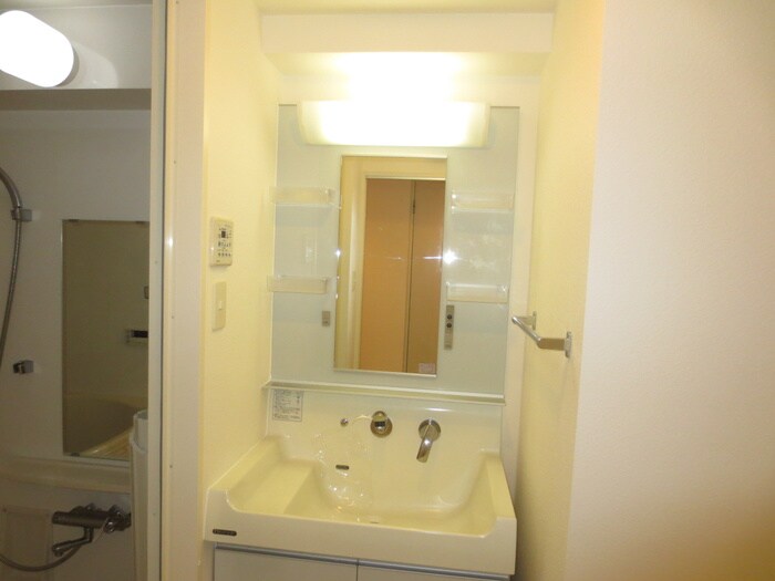 物件内観写真16　(洗面)