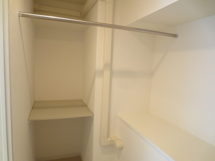 物件内観写真18　(収納)