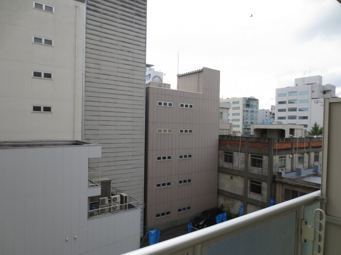 物件内観写真21　(室内からの展望)