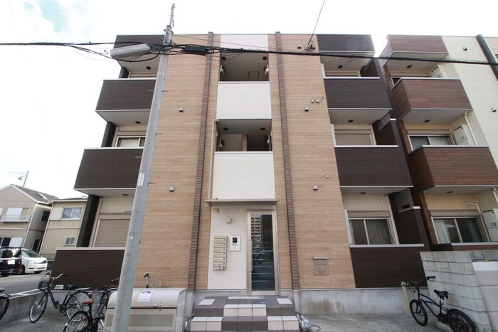 物件外観写真2　(外観写真)