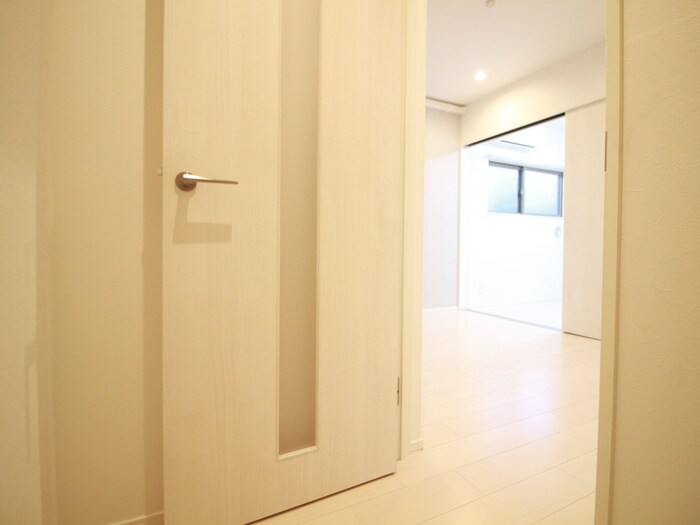 物件内観写真18　(廊下)