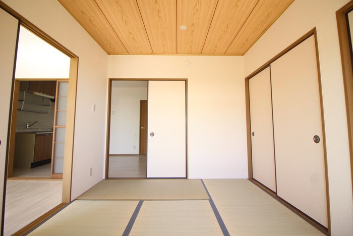 物件内観写真11　(居室)