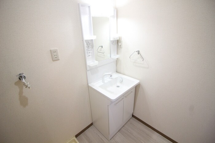 物件内観写真15　(洗面)