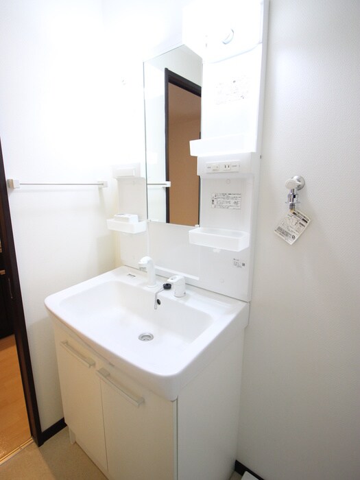 物件内観写真11　(洗面)