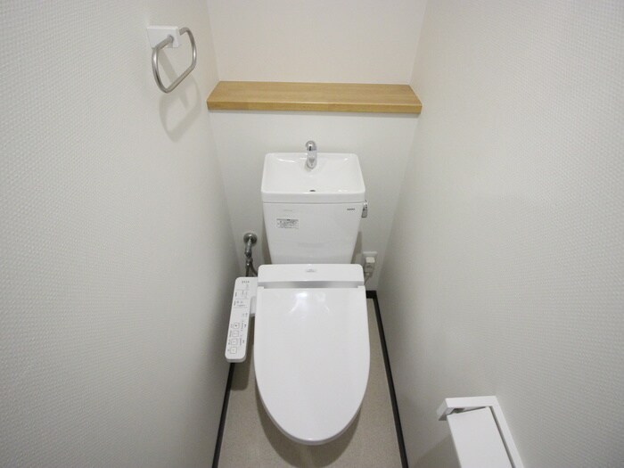 物件内観写真13　(トイレ)