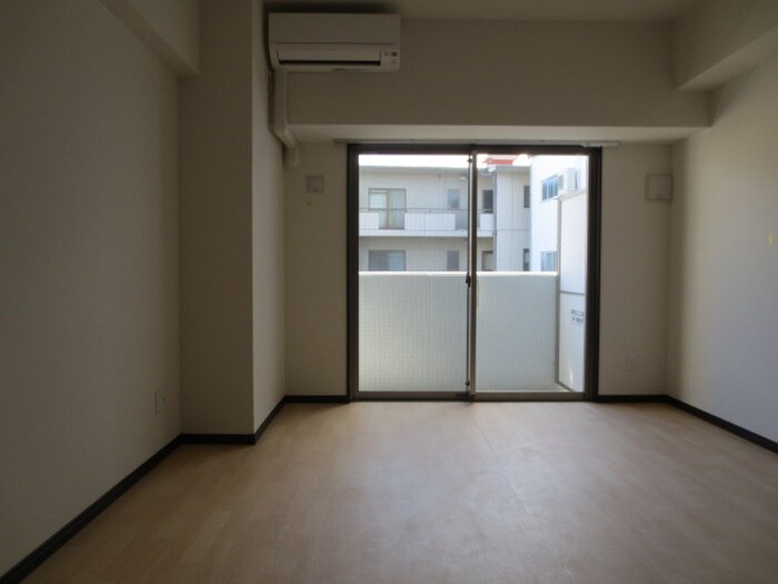 物件内観写真14　(居室)